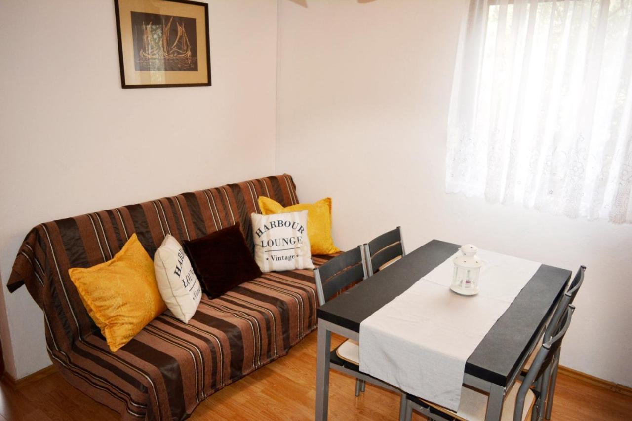Cosic Apartmani Igrane Exteriör bild
